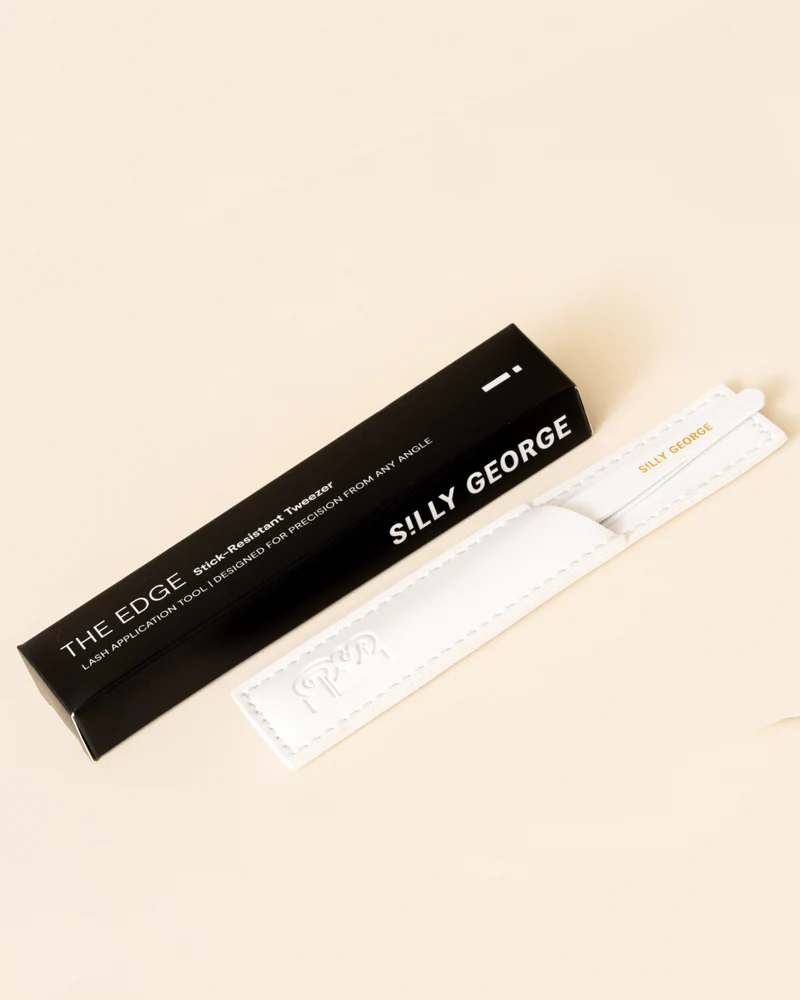 The Edge Stick-Resistant Tweezer