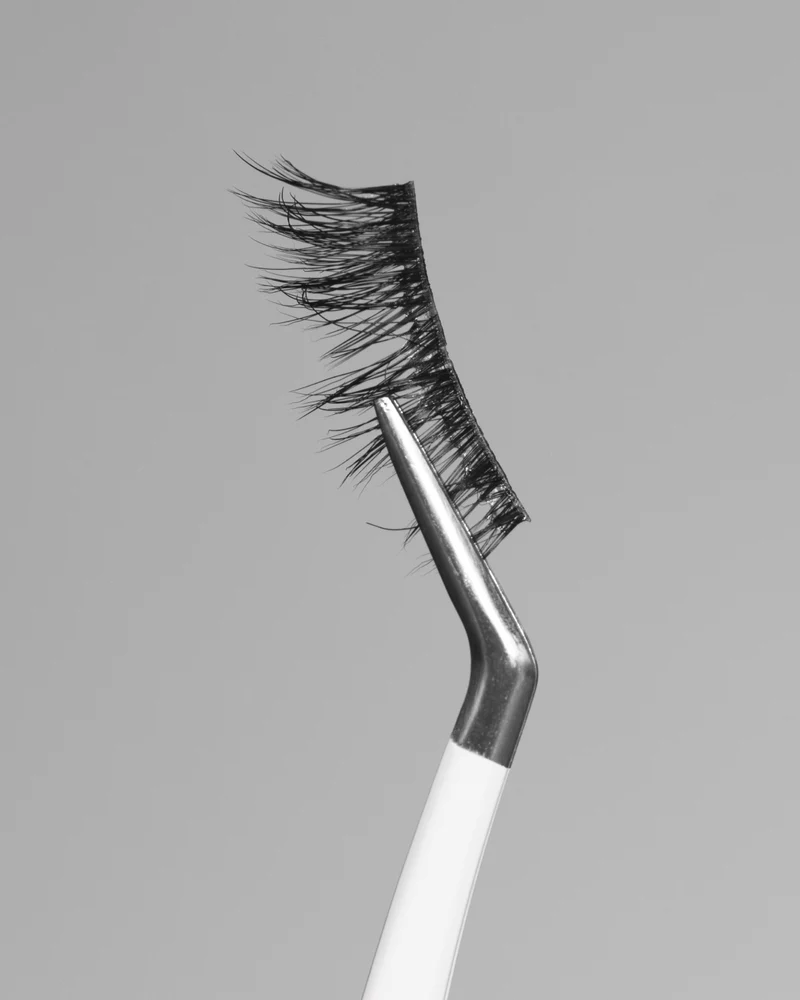 Sunrise | Pop-On Lashes: The 75 Lash