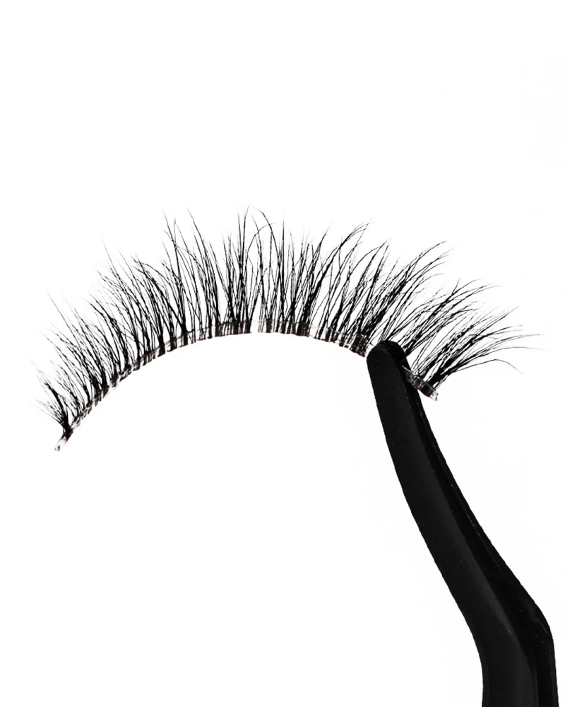 Cassiopeia | LinerBond SuperNatural Lash