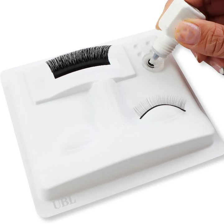 Plateau de pratique léger pour la formation aux extensions de cils