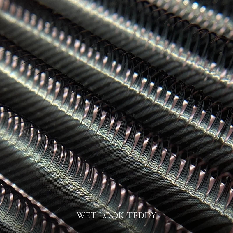 Wet Look Lashes (Hiver) – Extensions de cils effet mouillé (spikes) – Boîte MIX 4 longueurs