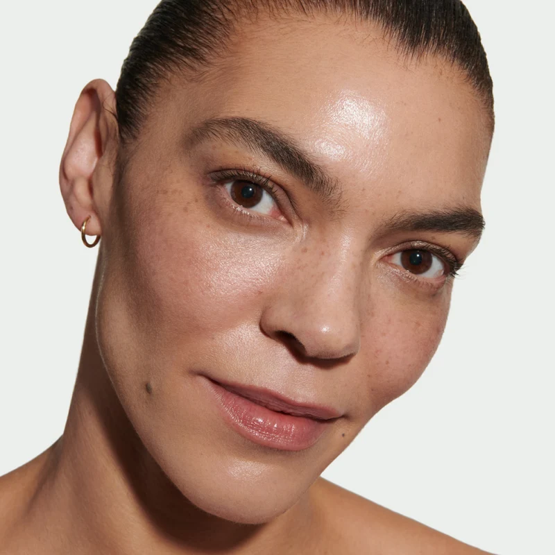 Seamless Skin Enhancing Tint