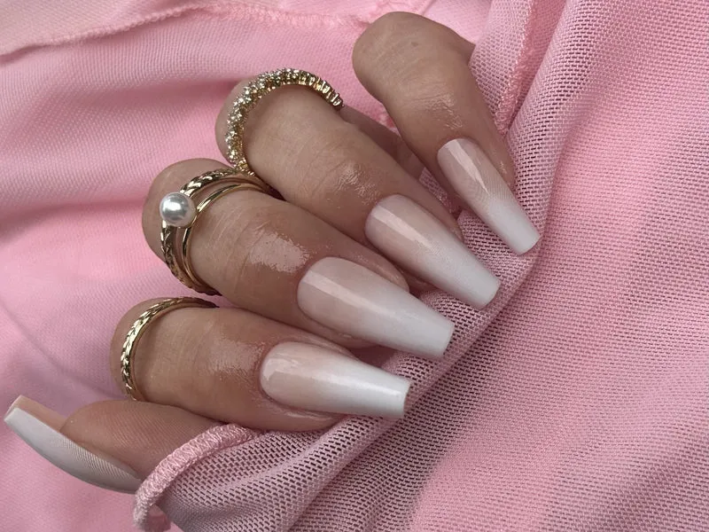 Gummy Medium Coffin Babyboomer Nude