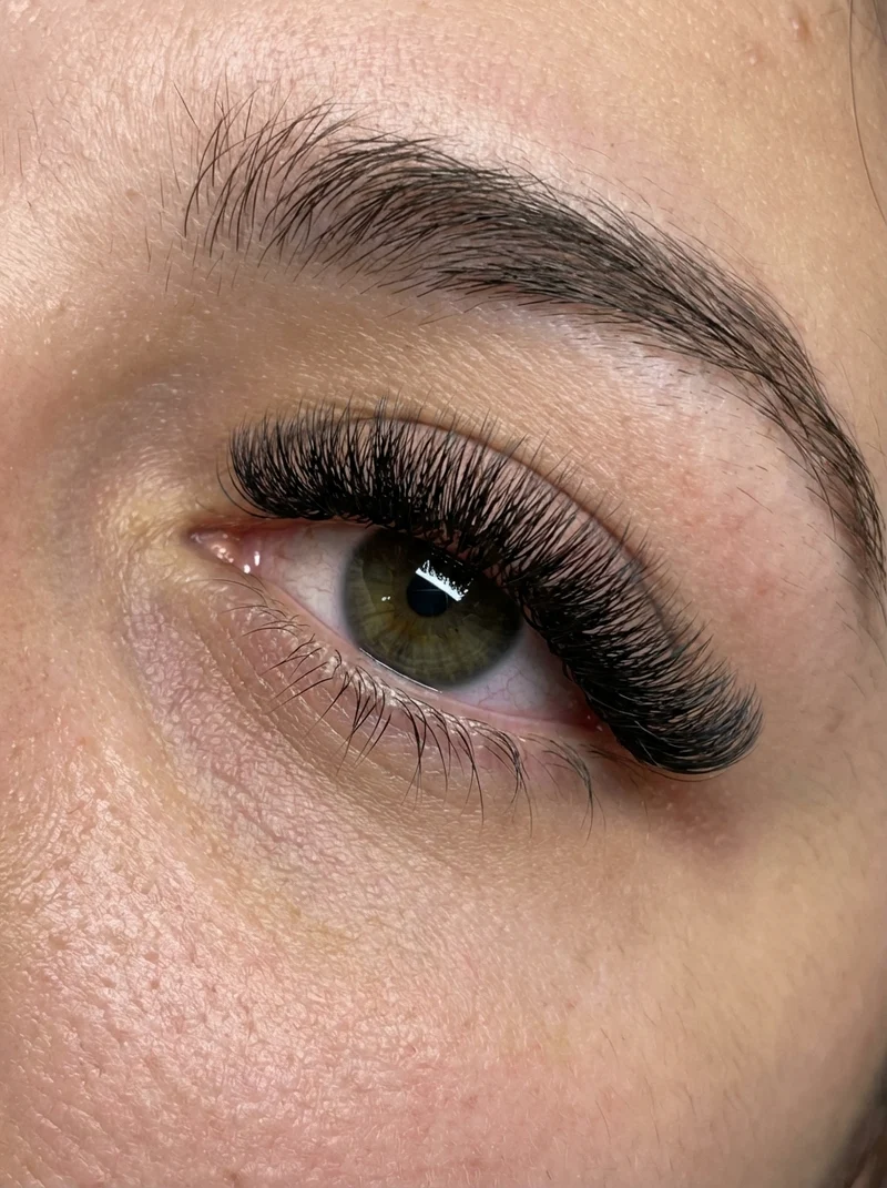 Volume russe en soie Bouquet 4D