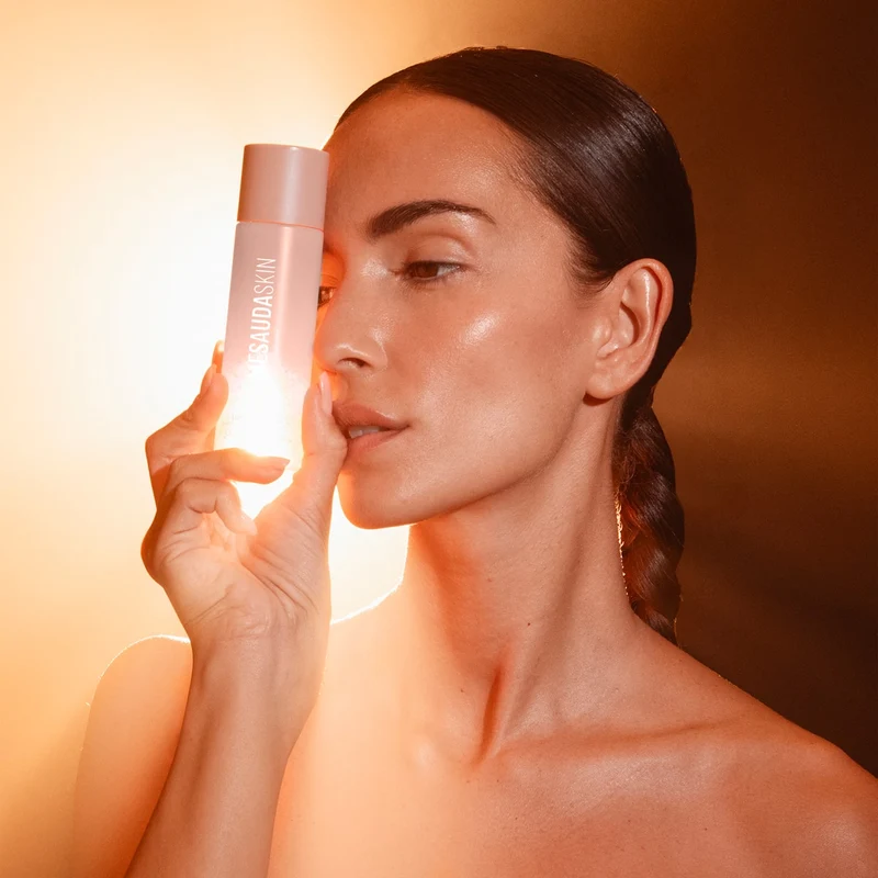 Essence Illuminatrice à la Vitamine C Lumisheen
