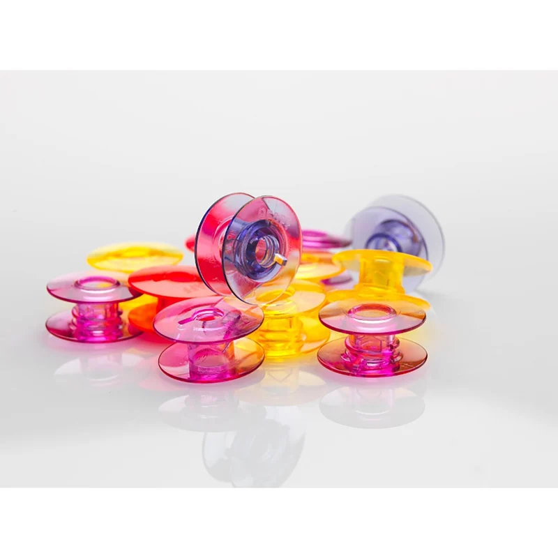 PFAFF® creative™ expression 750 Accessory Bundle