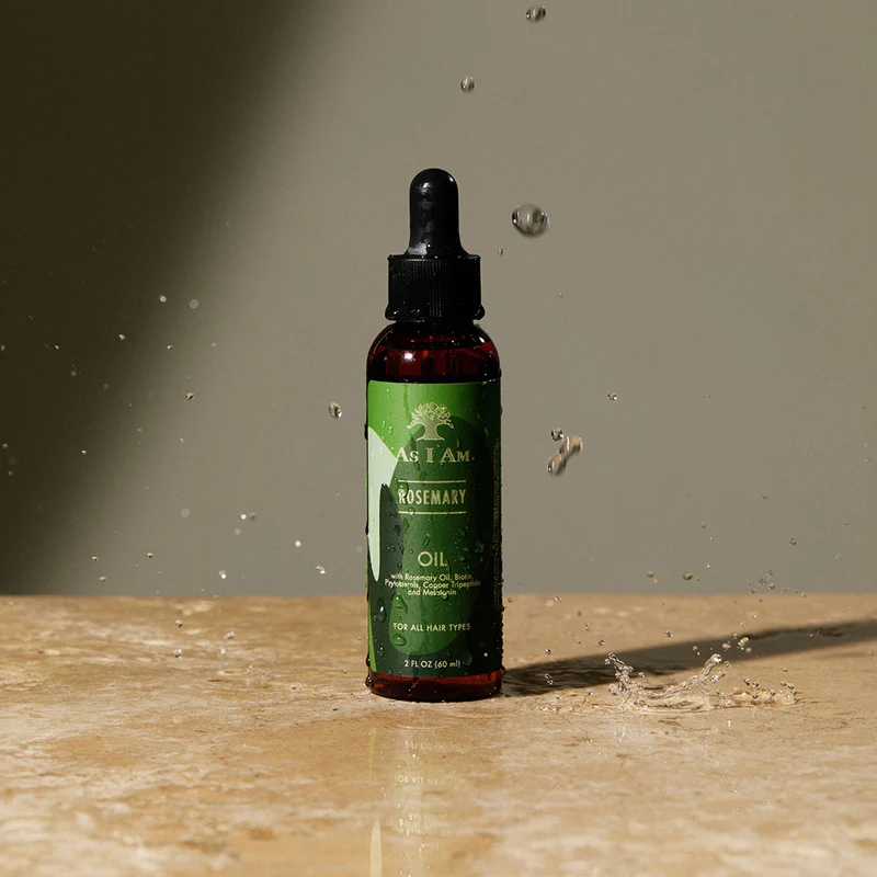 Cheveux de type 4 : hydratation en profondeur