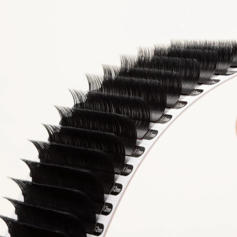 Mega Volume Mayfair Lashes 0.03