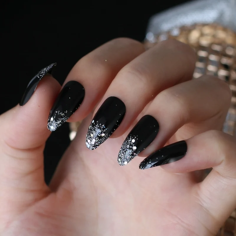 Faux Ongles Noir à Paillettes