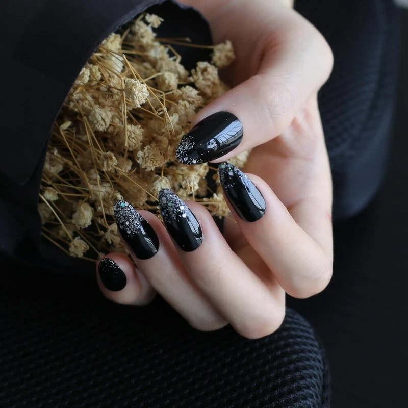 Faux Ongles Noir à Paillettes