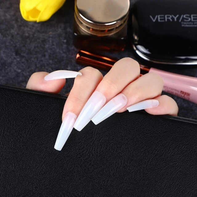 Faux Ongles Gel French
