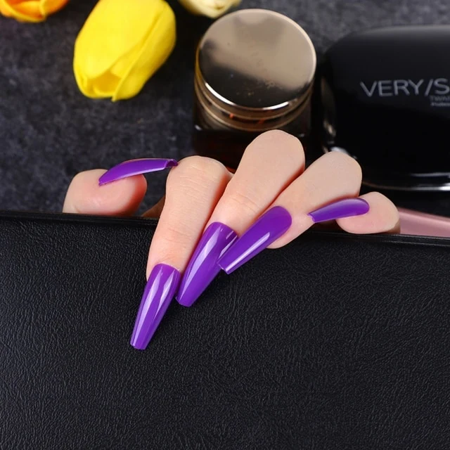 Faux Ongles Violet Foncé
