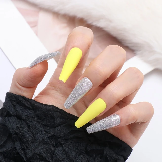 Faux Ongles Couleur Flashy