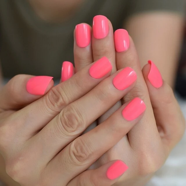 Faux Ongles Rose Fluo