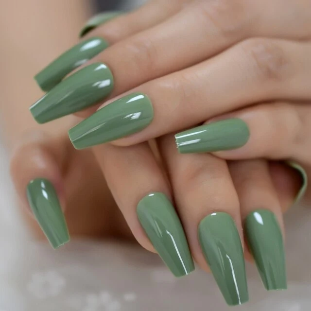 Faux Ongles Vert Militaire