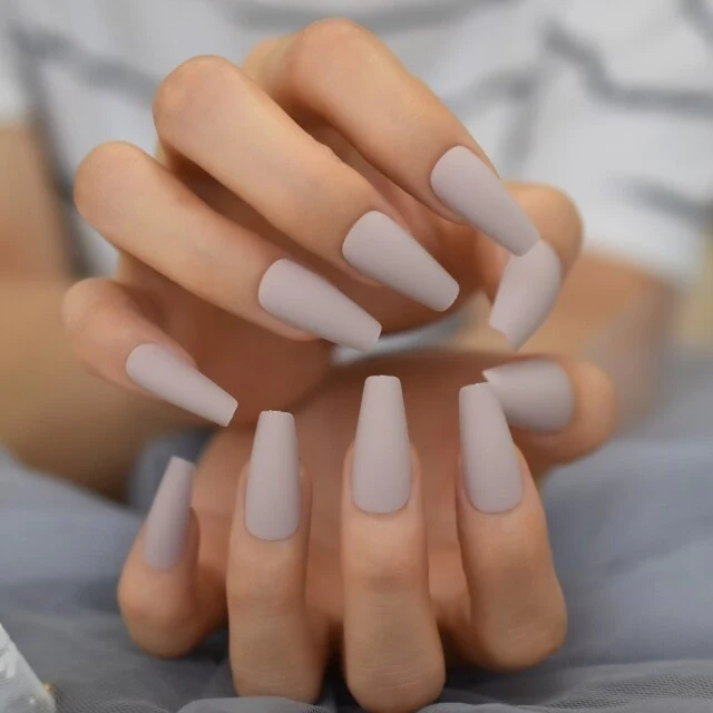 Faux Ongles Gris Mauve