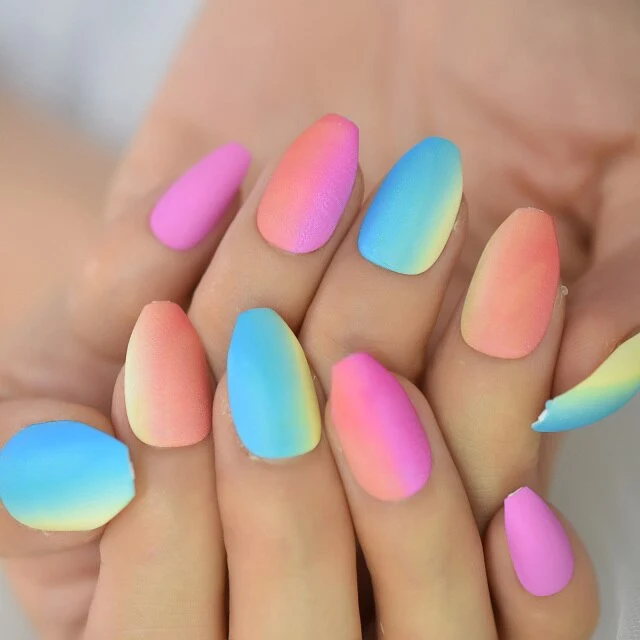 Faux Ongles Forme Amande