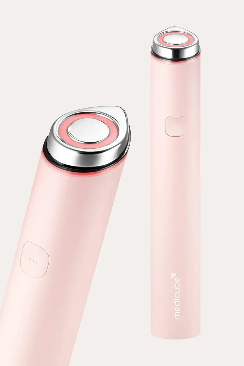 MEDICUBE AGE-R BOOSTER PRO MINI – PORTABLE LED SKIN BOOSTING DEVICE