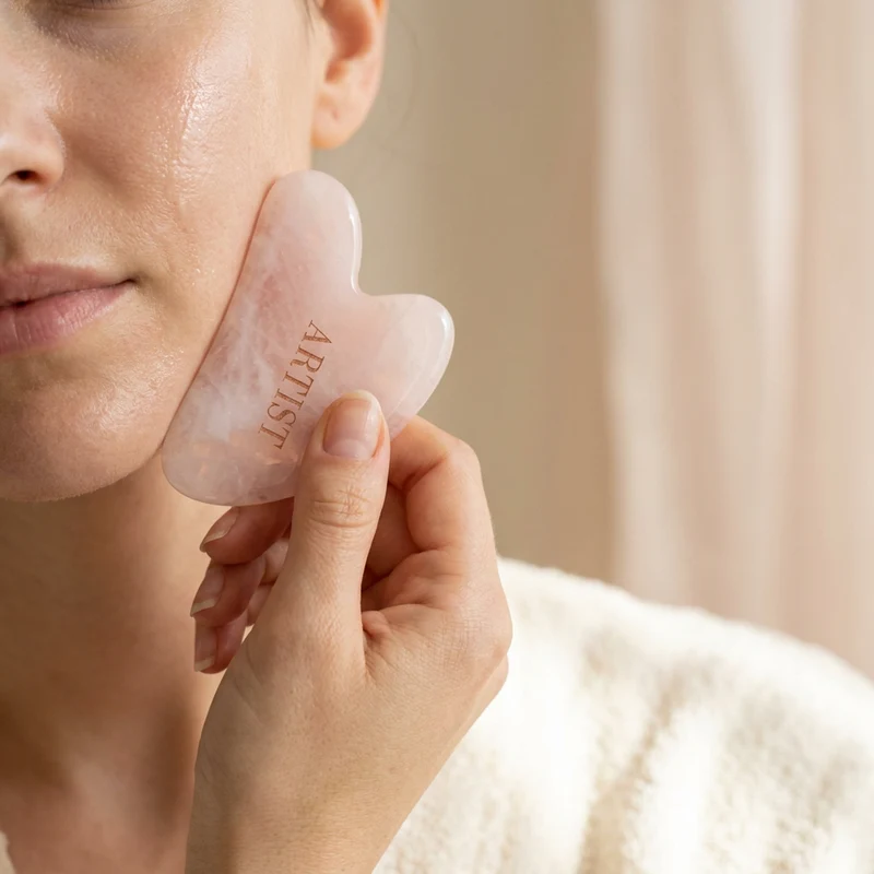 Pierre GUA SHA ARTIST