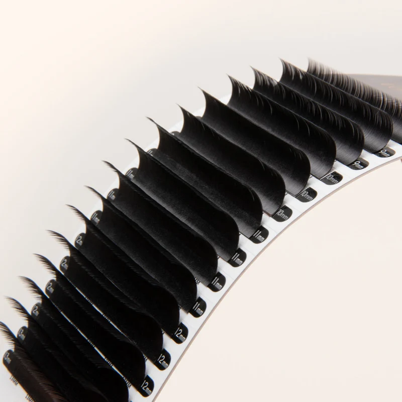 EXTENSIONS DE CILS VOLUME/CLASSIQUE "CHELSEA" 0.10