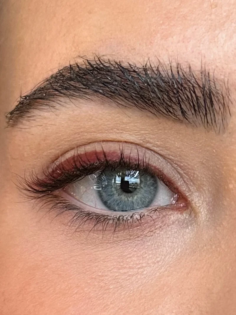 Sweed Beauty Satin Eyeliner Margaux Bordeaux