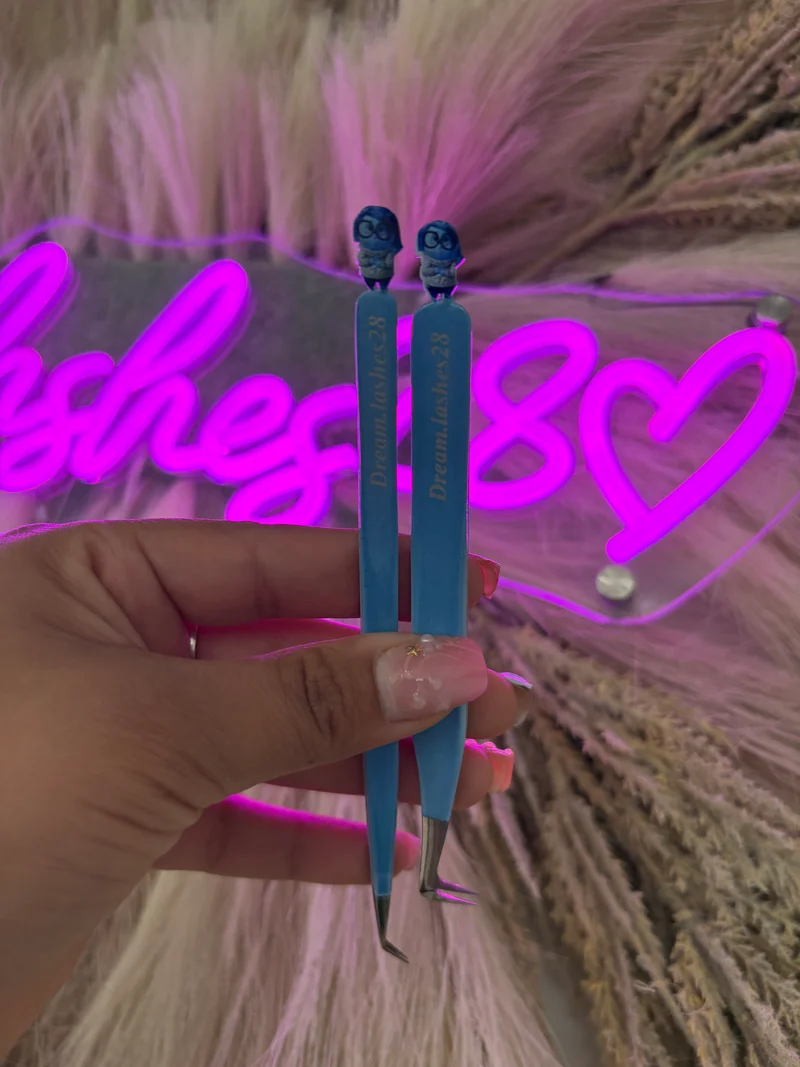 Sadness tweezers
