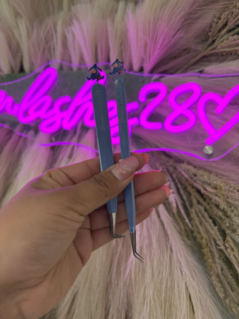 Eeyore tweezers