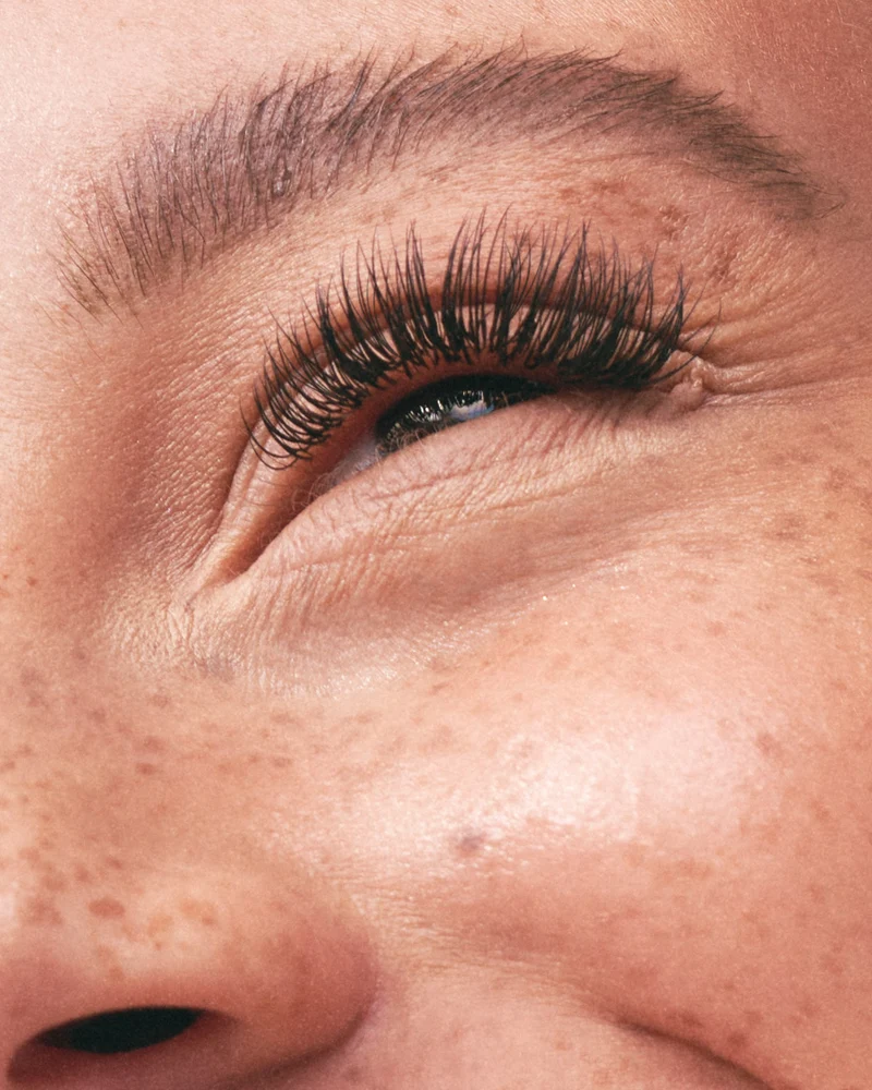 Curator-Eyelash Extensions Solutions