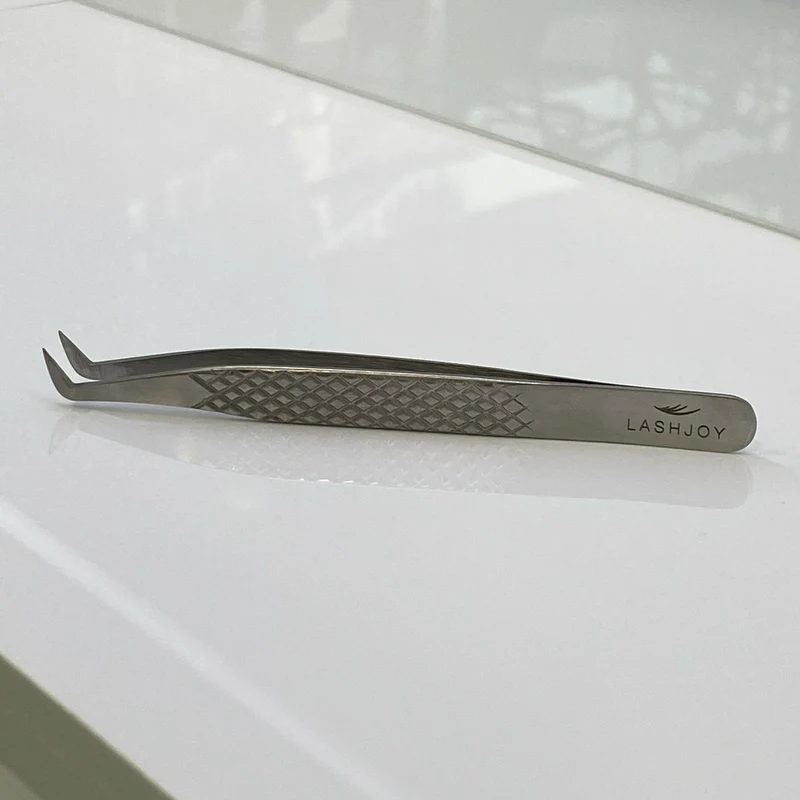Curved Boot Lash Tweezers