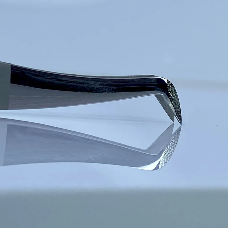 Curved Boot Lash Tweezers