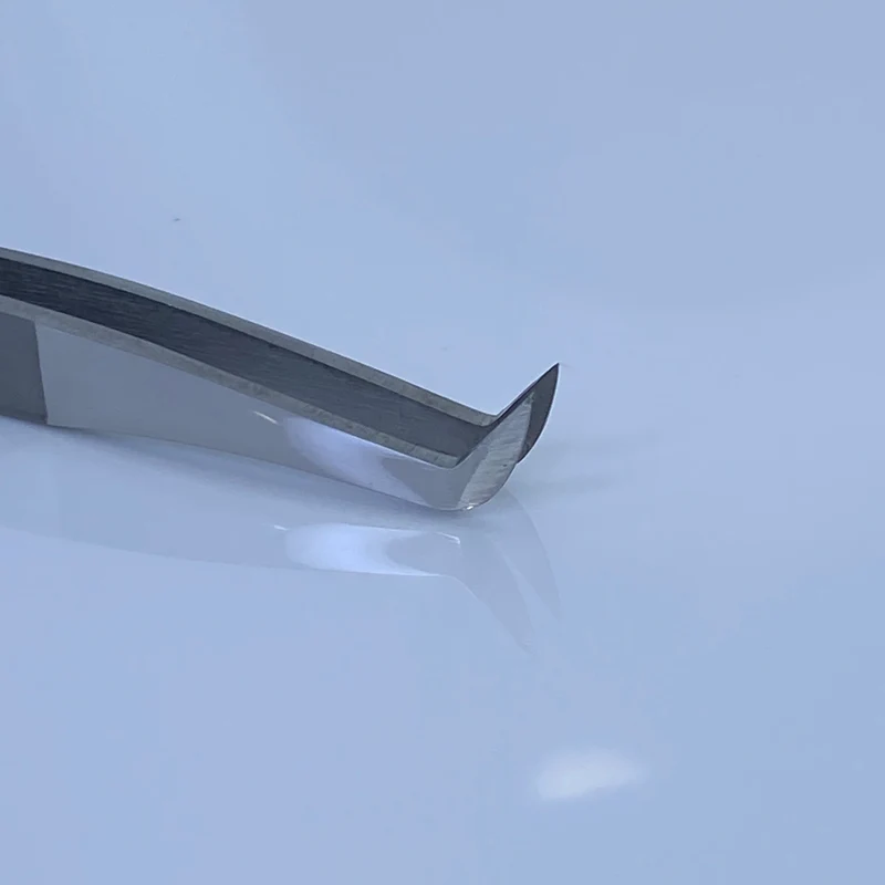 Curved Boot Lash Tweezers