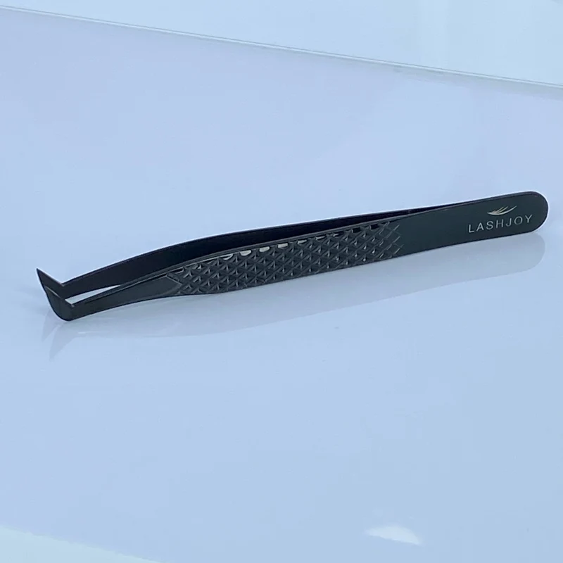 Curved Boot Lash Tweezers