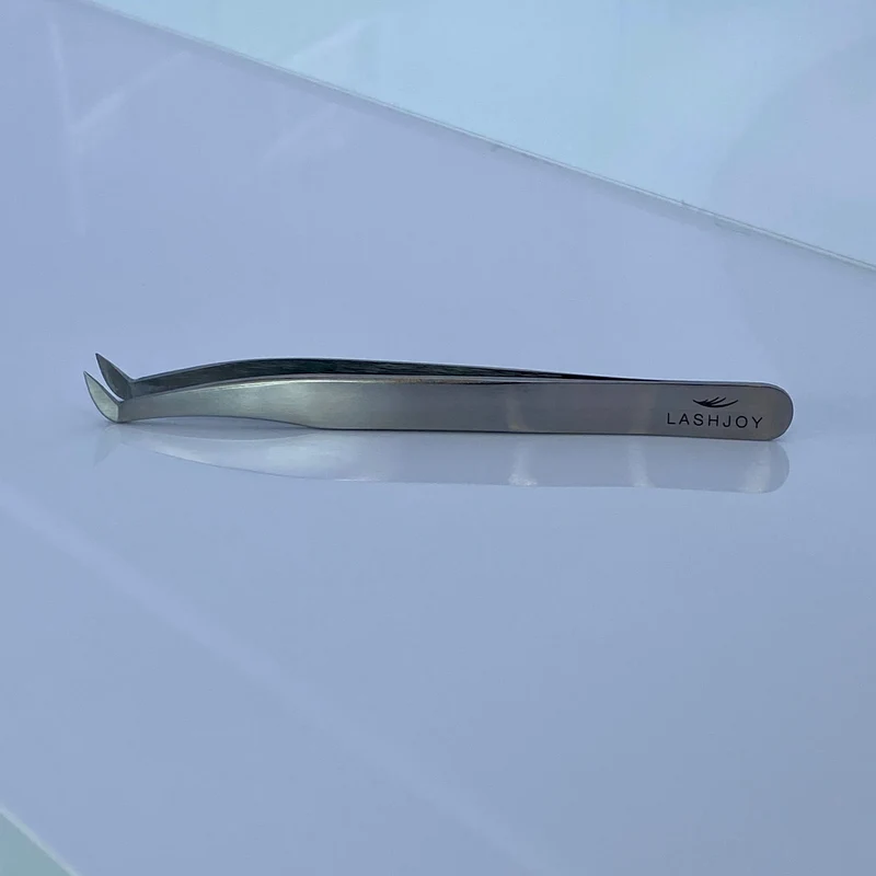 Curved Boot Lash Tweezers
