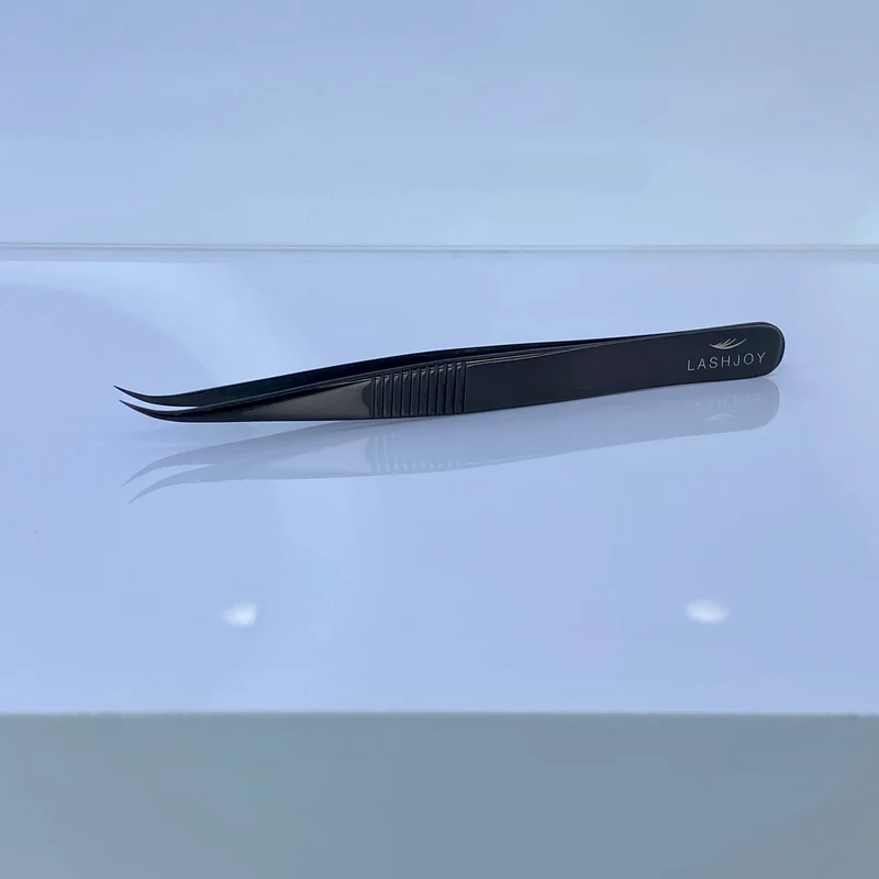 Short Curved Lash Isolation Tweezers