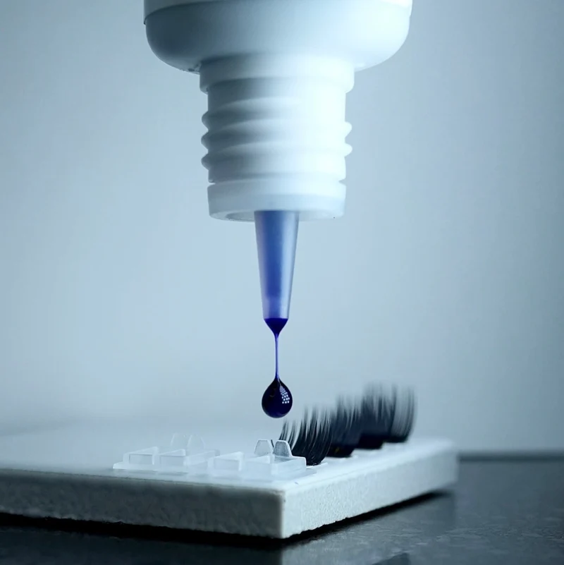 Azure 0.75s Low Humidity Eyelash Extension Glue