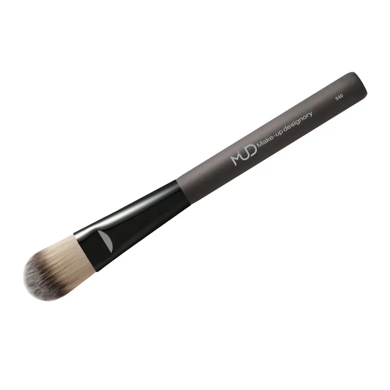 MUD Brushes, #940 Foundation