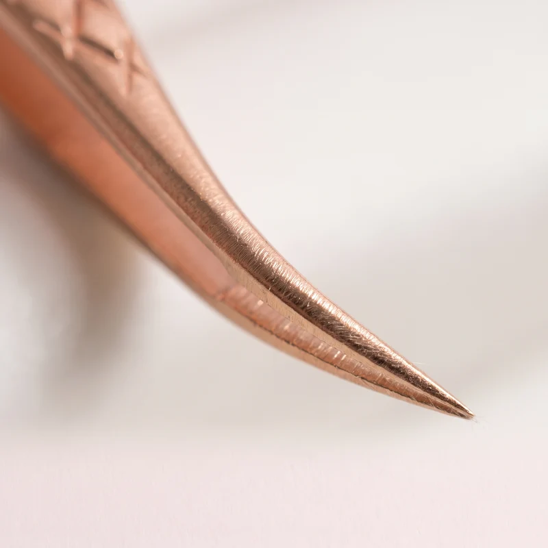 BABYGIRL 2.0 TWEEZERS