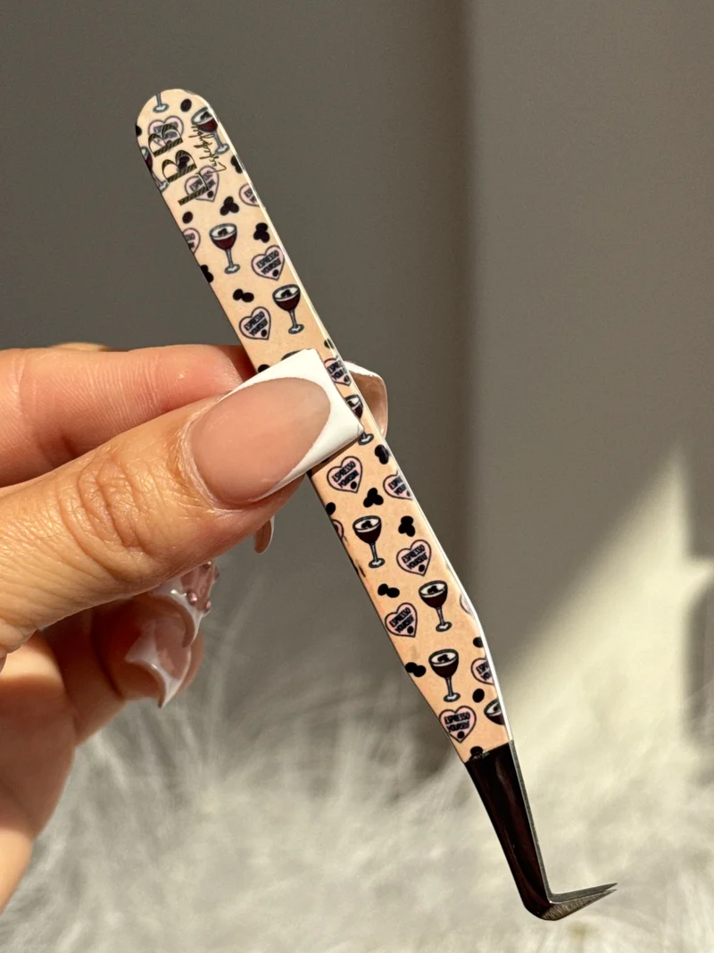 Espresso Martini 90° tweezer ￼