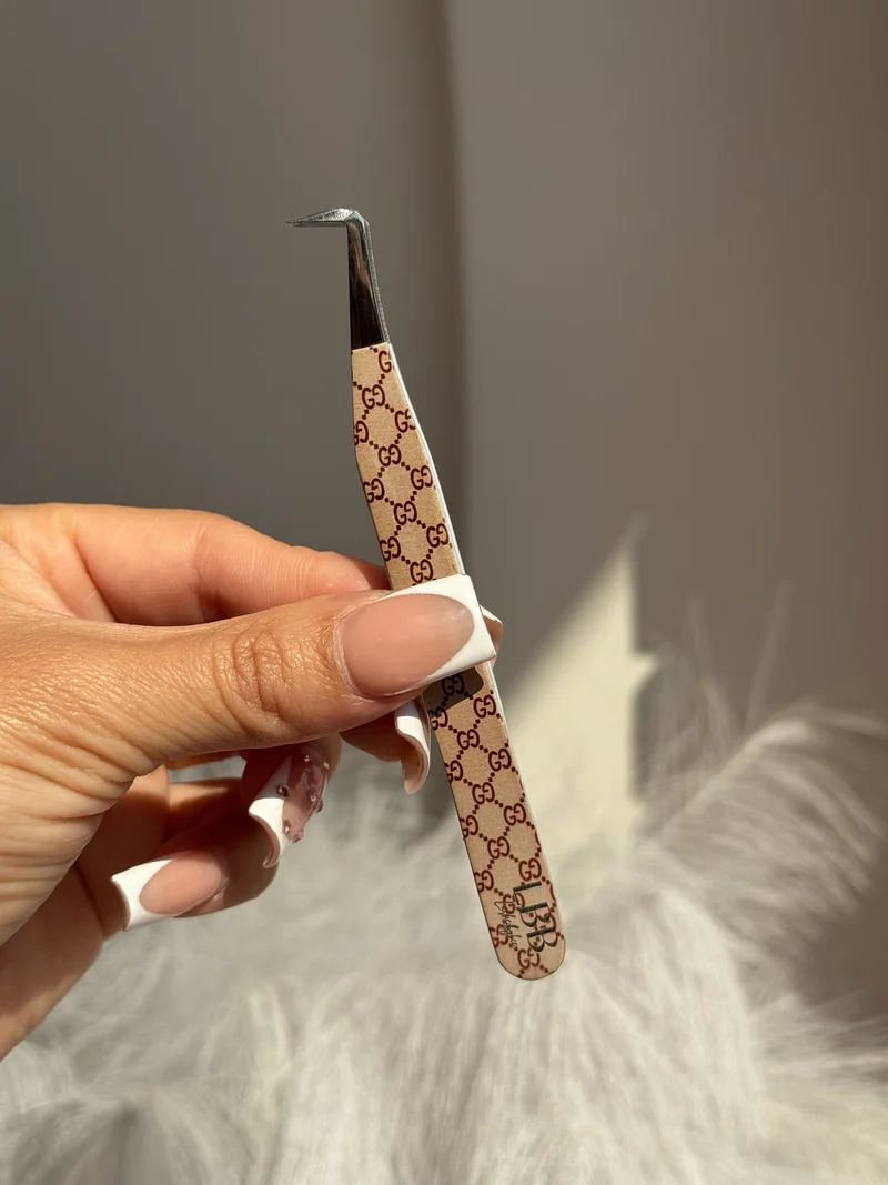 Inspired Gucci 90° tweezer ￼