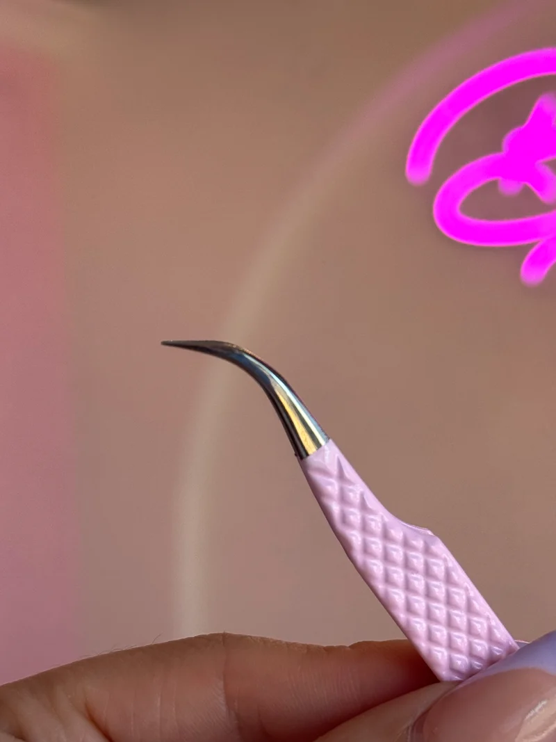 Pink J Curve tweezer