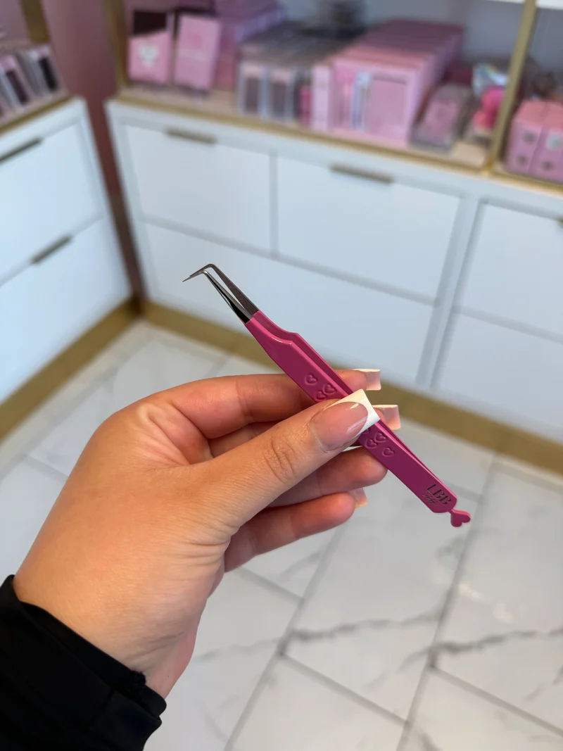 Skinny 90 hot pink tweezer 🩷