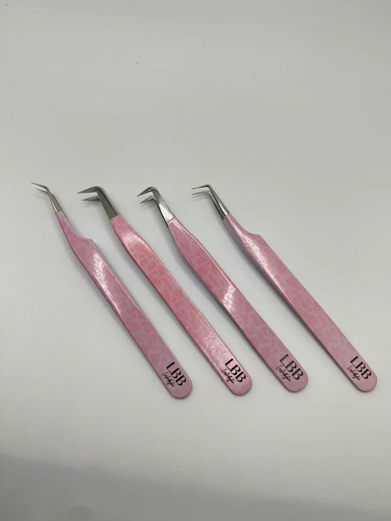 Pink Cheetah tweezers💖