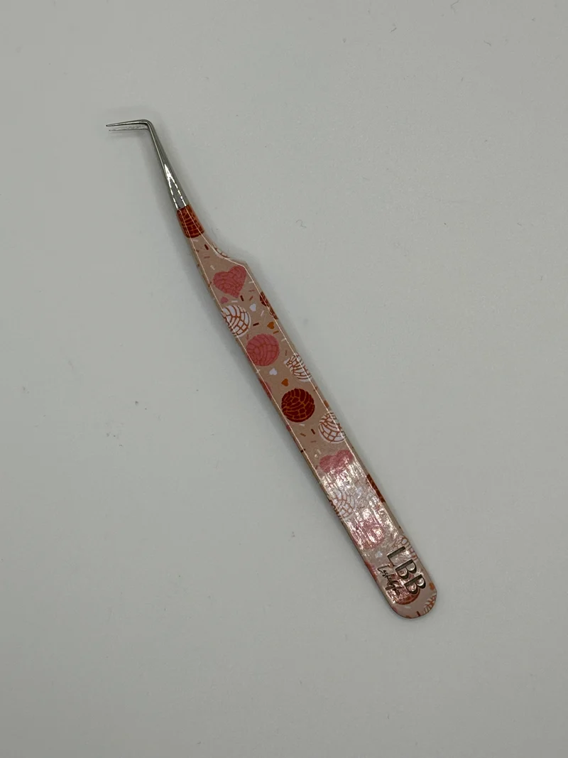 Concha heart tweezers 🩷