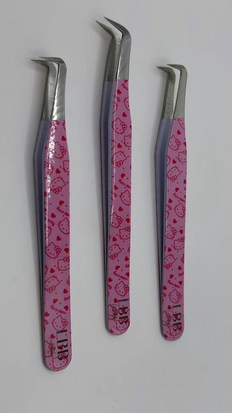 Hello Kitty Heart ❤️ Tweezer