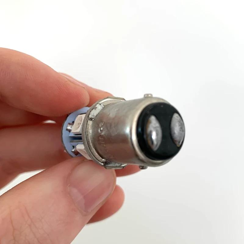 Ampoules d'arrêt et de queue LED blanches 24 V BAY15D / Paquet de 2